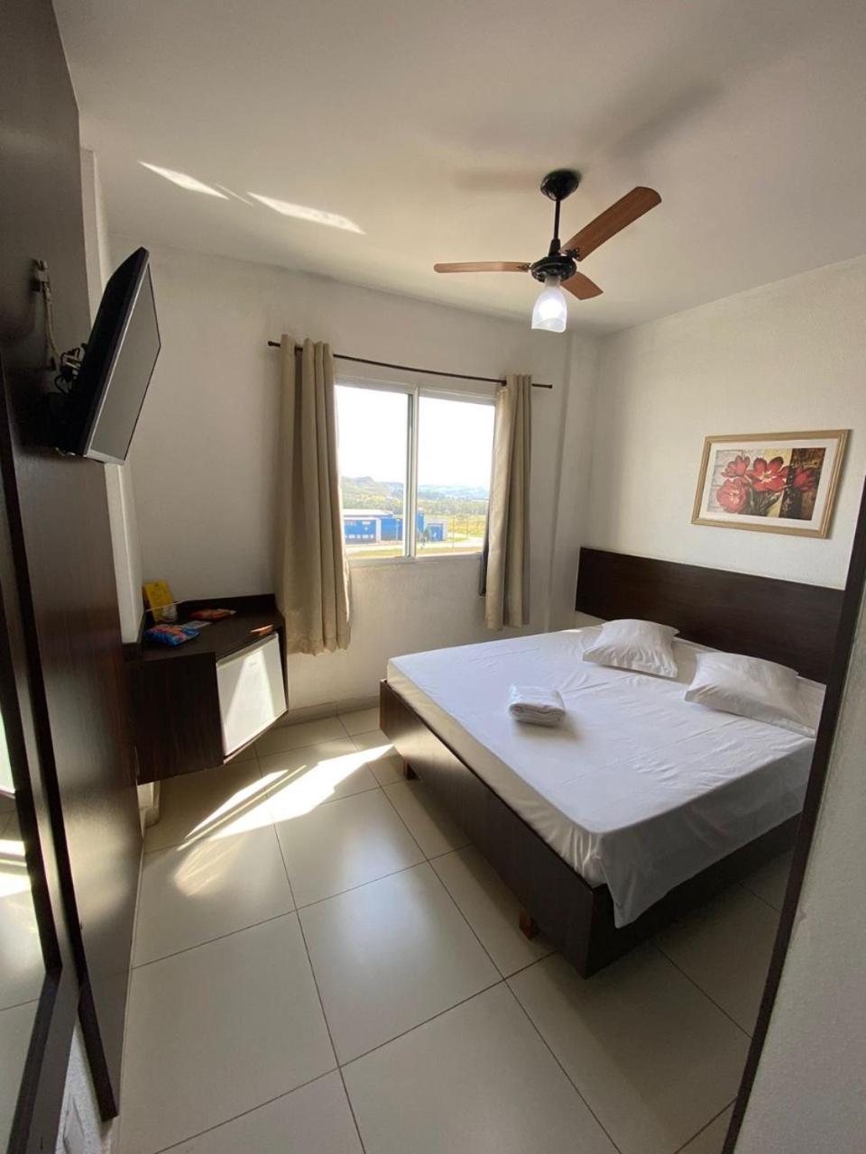 Hotel Rota Do Sol Патросиниу Экстерьер фото